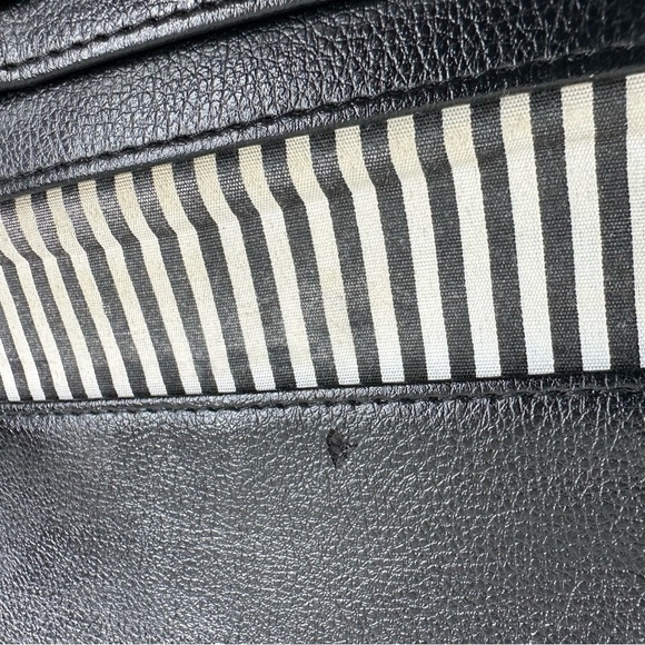 Luv Betsey Wristlet Wallet Black White - Picture 9 of 9